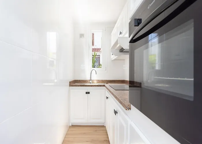 Virginia 555. Sol Y Playa * Адехе